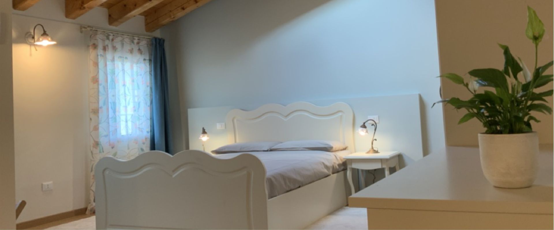 Interno della Camera Sodalite, alloggio business per soggiorni di lavoro e trasferte a Cittadella.